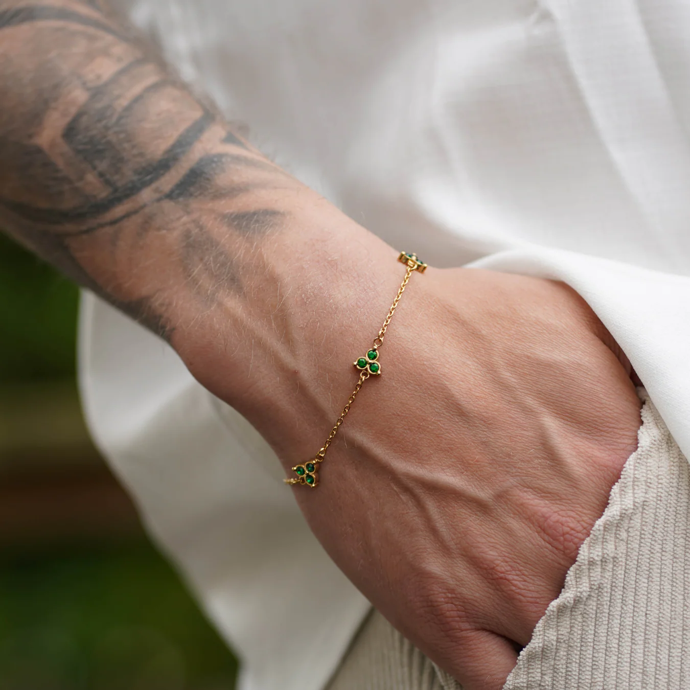 Green Clover Bracelet (Gold) - Image 4