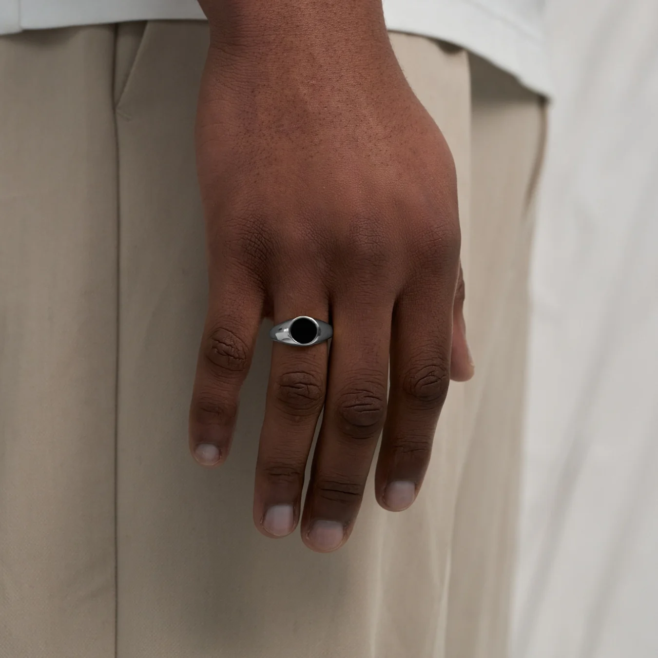 Oval Black Ring (Silver) - Image 2