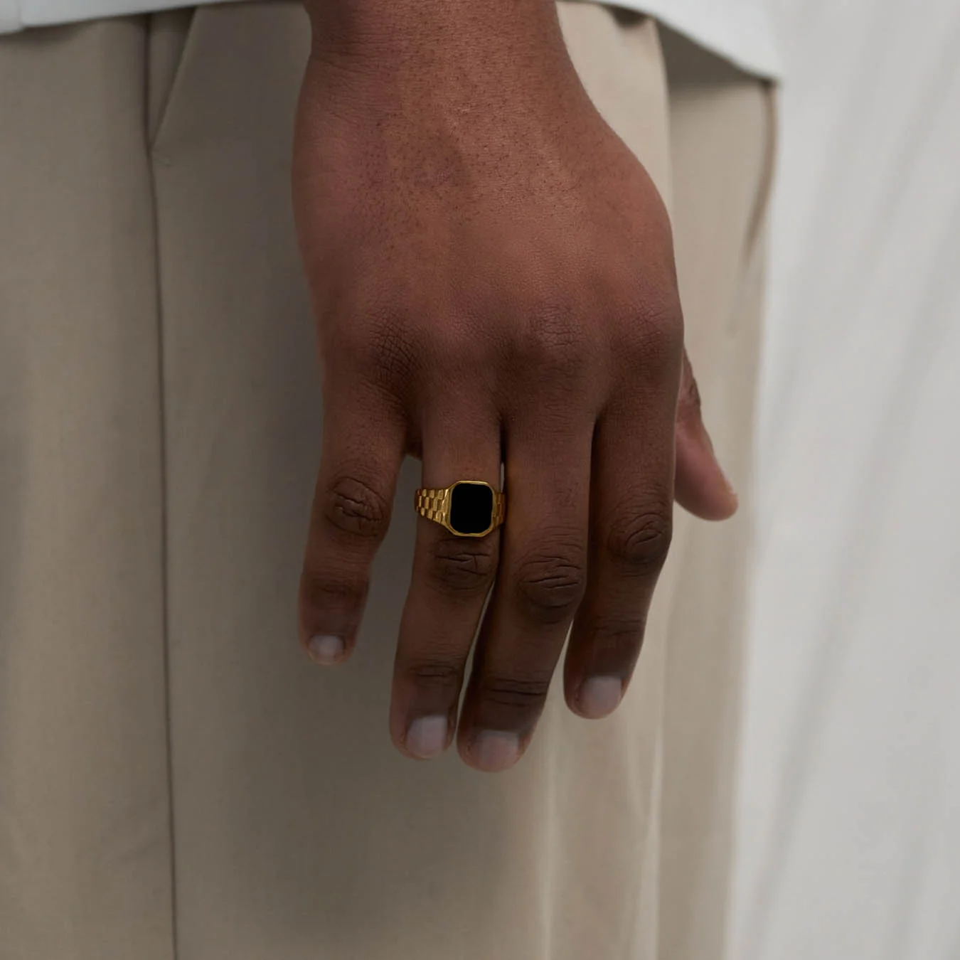 Watch Black Ring (Gold) - Image 2