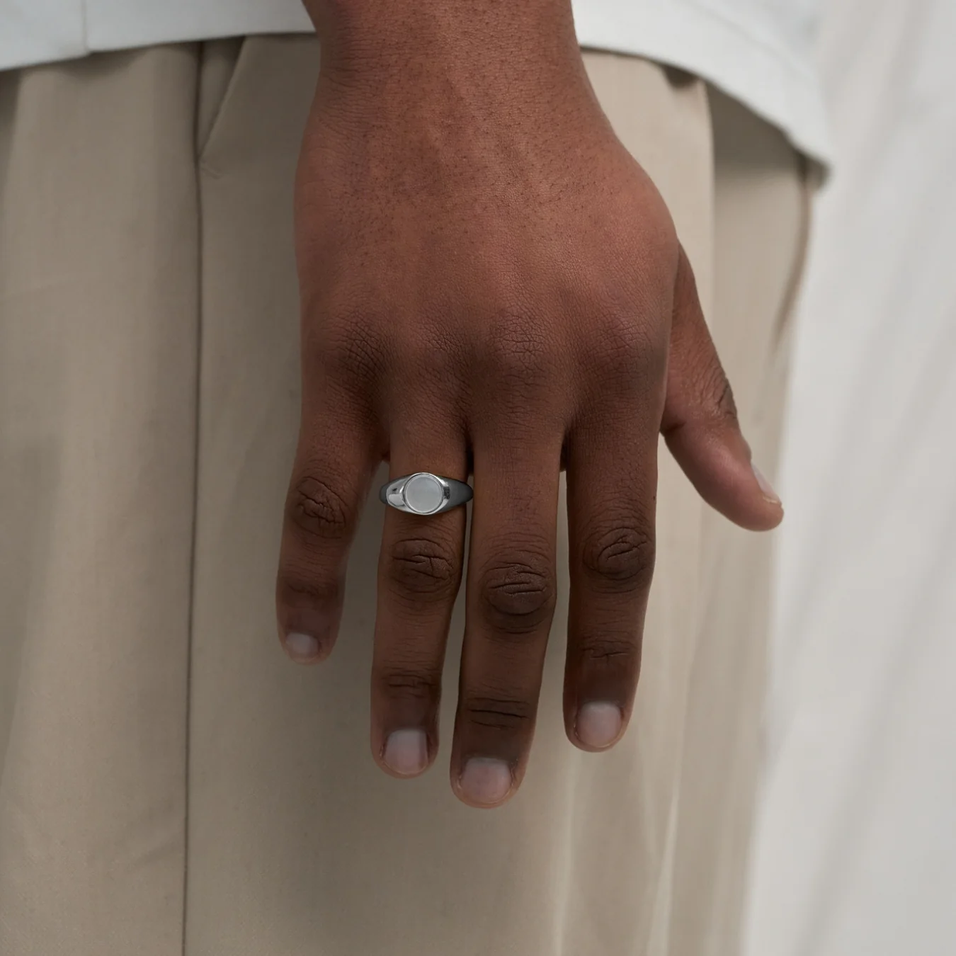 Oval White Ring (Silver) - Image 2