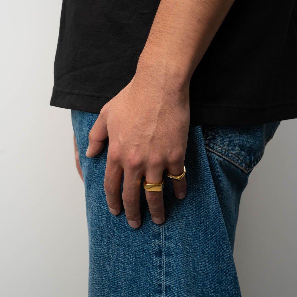 Slick Signet Ring (Gold) - Image 3